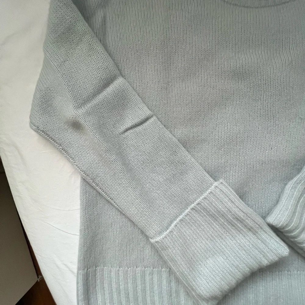 Jason Wu Women's Light Blue Cashmere Crew Neck Sweater - Picture 3 of 3